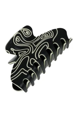 Fiorella Jaw - Abstract