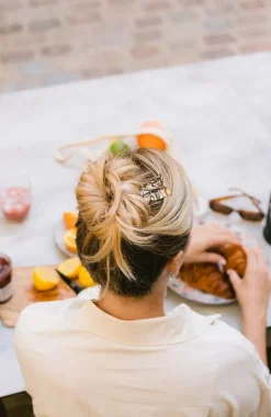 Tulip Chignon - Classic